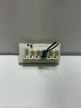 A0055461040 Mercedes-benz 0055461040 New C W204 Power Distributor Block Oem
