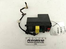 663.mb1c99 Mercedes-benz Clk320 A208 Convertible Driver Left Front Cabin Fuse Relay Box 97-03
