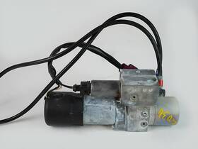 A1648000748 Mercedes-benz 2007- 2008 Gl Class X164 Hydraulic Pump Motor Trunk Tailgate Lid
