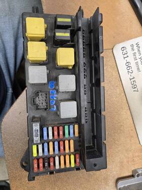 663.mb9v12 Mercedes-benz Truck Sprintv35 2012 Fuse Box Cabin 454189