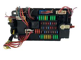 3457582 Mini 6135 Oem 2007-2014 Cooper S R56 Speg Fuse Power Distribution Box