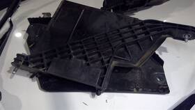 351.co1g16 Mini Cooper Ht 4 Door 2016 Battery Tray 466700