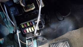 663.ms1j00 Mitsubishi Mirage 2000 Fuse Box Cabin 578227