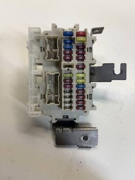 Nissan 21236-et000 2010 Sentra Cabin Fuse Box Oem Interior Junction Block Module