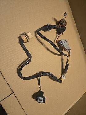 26038-9hs0a Nissan 16-18 Altima Front Passenger Headlamp Wiring Oem 052