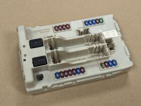 284b71ja0a Nissan 11-17 Quest Ipdm Engine Power Supply Fuse Box
