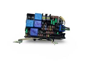 663.da1c22 Nissan 2022 Sentra Cabin Fuse Box