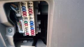 663.da1l04 Nissan Murano 2004 Fuse Box Cabin 579590