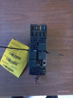 663.gm3o89 Oldsmobile 88 Royale 1989 Fuse Box Cabin 939479