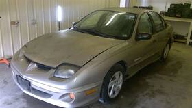 663.gm2g01 Pontiac Sunfire 2001 Fuse Box Cabin 1678231