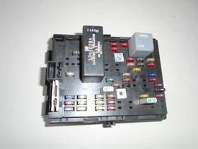663.gm2j01 Pontiac Aztek 2001 Fuse Box Cabin 28482