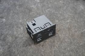 95b035736 Porsche Console Multimedia Interface Usb Sim Sd Card Port Macan 2019