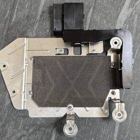 992035586c Porsche 992035209b Oem 992 Holder Assy For Amplifier 992959237