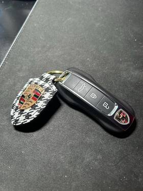 992959753ec Porsche Genuine Handheld Transmitter