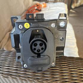 9j1971093r Porsche Taycan Audi E Tron Prestige Charging Port 4ke915651 2019-2023