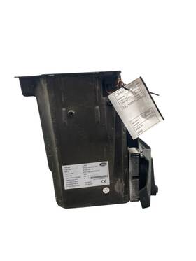 Hy32044k02ac Range Rover 2018 Land Discovery L462 Oem Front Center Console Refrigerated Cool Box