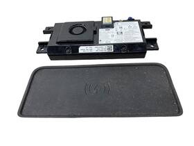 L8b2-14e288-ae Range Rover 2020 2021 2022 Land Defender Center Console Wireless Phone Charger Oem