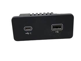 L8b2-19e110-dc Range Rover 2020-2022 Land Defender Center Console Dual Usb Port Hub