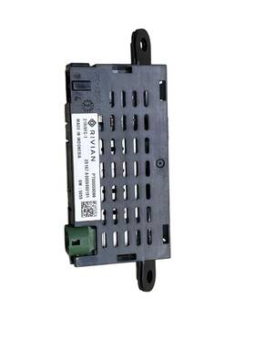 Pt00003096 Rivian 2022-2024 R1s Front Center Console Dual Usb Type C Charging Port Hub