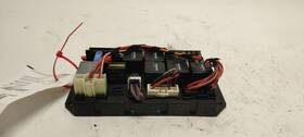 Yqe5000340 Rover Rear Cabin Fuse Box Fits 2006 Range L322 Oem
