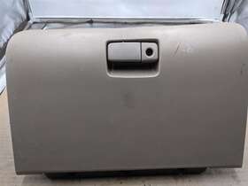 181.su1o00 Subaru Legacy 2000 Keys/latches/locks