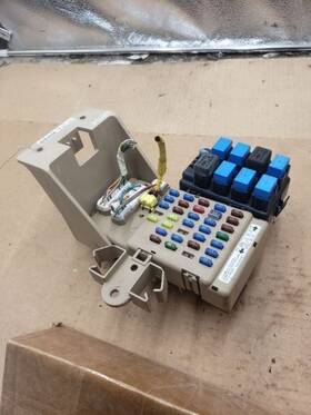 340007tested Subaru 663.su1o06 Legacy 2006 Fuse Box Cabin