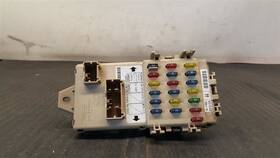 Lb100601b Subaru 02 Impreza Cabin Fuse Box Oem