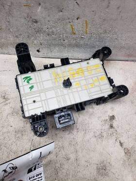 663.sz1409 Suzuki Vitara 2009 Fuse Box Cabin 963617 663.sz1409 Suzuki Vitara 2009 Fuse Box Cabin 963617