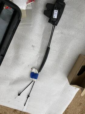 1034481-00-k Tesla Model X Door Lock Rear Right 2015-2020
