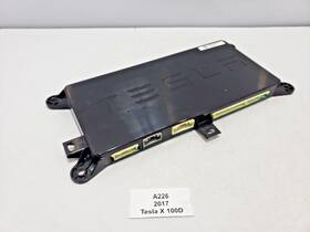 104390010d Tesla 2016-2020 Oem Model X Rear Chassis Body Control Module