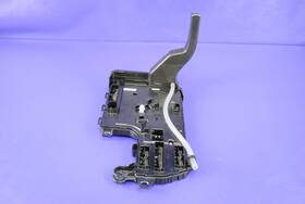 1078673-90-k Tesla 107867390k 17-23 Model 3 Left Low Voltage Body Control Module Bcm Ecu