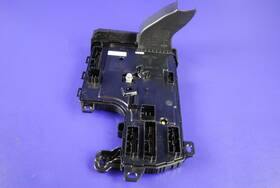 1078673-99-h Tesla 107867399h 17-23 Model 3 Left Low Voltage Body Control Module Bcm Ecu
