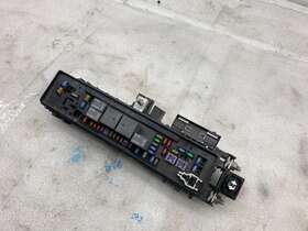 1094405-02-d Tesla 2016-2020 Model X Mx Front Efuse Frunk Fuse Relay Junction Box Module Unit