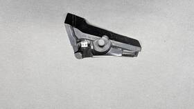 1118933-00-c Tesla Model 3 Left Front Cowl Screen Carrier Bracket 2017-2022 Oem
