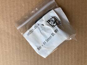 1493757-00-a Tesla Model Y Front Bumper Park Assist Sensor S5 Retainer 2020-2023