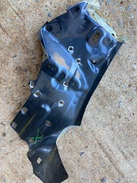 1509023-s0-e Tesla Model Y Rear Left Tail Light Pocket Quarter Panel 2020-2024