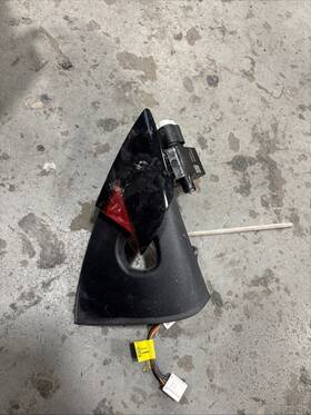 1715102-10-c Tesla 2024 Oem Model 3 Charge Port Door Light Left