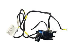 181924504 Tesla 2024-2025 Cybertruck Cyberbeast Rear Right Electric Door Button With Harness