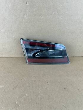 6005925-00-e Tesla 2012-2021 Model S Left Inner Tail Lights 6005925 With Scratch