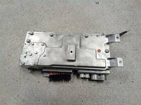 1021154-02h Tesla 660.ts1s14 S 2014 Conv/invert/charger Junction Block
