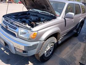 663.to1201 Toyota 4 Runner 2001 Fuse Box Cabin 462856