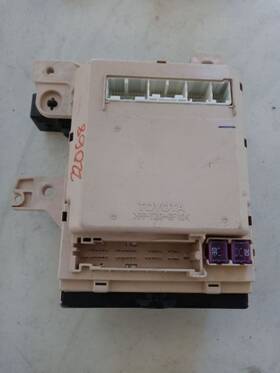 663.to1208 Toyota 2005-2010 Sienna Cabin Interior Fuse Box Relay Junction Block Oem Used