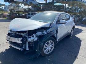 663.to1221 Toyota C-hr 2021 Fuse Box Cabin 1311783
