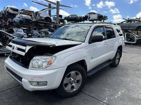 663.to1503 Toyota 4 Runner 2003 Fuse Box Cabin 1172335