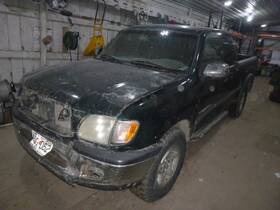663.to1902 Toyota Tundra 2002 Fuse Box Cabin 1630245