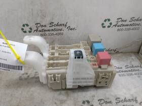 663.to1a09 Toyota Prius 2009 Fuse Box Cabin 375927-1