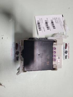 663.to1i19 Toyota Prius 2019 Fuse Box Cabin With Mpx 89221-475 15514