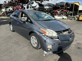 663.to1n11 Toyota Prius 2011 Fuse Box Cabin 1172340
