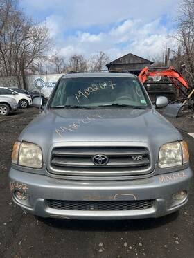 663.to1s03 Toyota Sequoia 2003 Fuse Box Cabin 22480