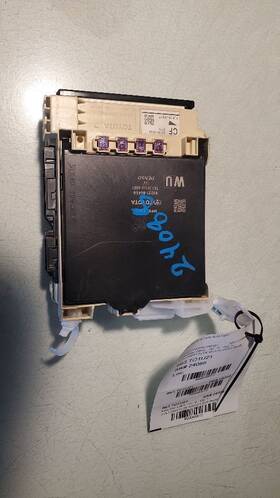 89221-06450 Toyota 663.to1u21 Camry 2021 2.5l Cabin Fuse Box Id